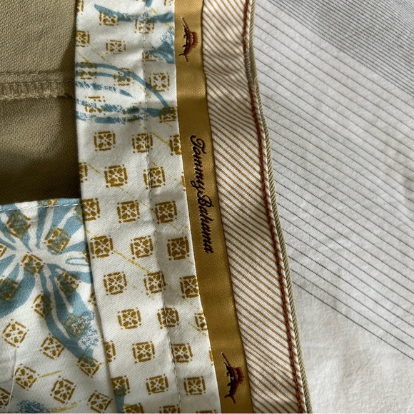 Men’s Tommy Bahama Silk Shorts - Picture 2 of 8